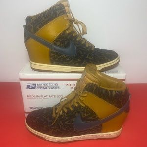 Nike Dunk Sky Hi Essential Womens 9 Aztec Premium Gold Hidden Wedge 585560-700